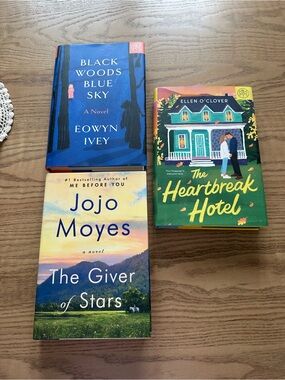 Set of 3 Hardcover Novels — Blue, Green, and Yellow Covers Beach Summer Reading
